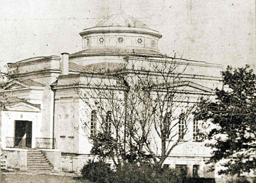 Археологические раскопки на территории монастыря Археологические раскопки на территории монастыря
